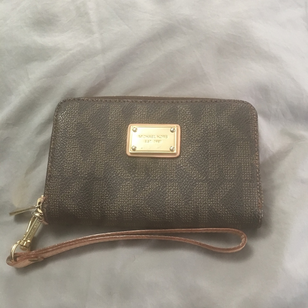 Wristlet
